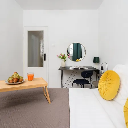 Apartment Lumina Cozy 3-room In