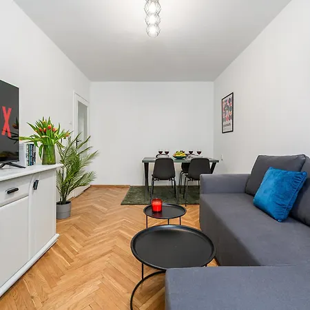Lumina I Cozy 3-rooms In I Near Mall Varsó