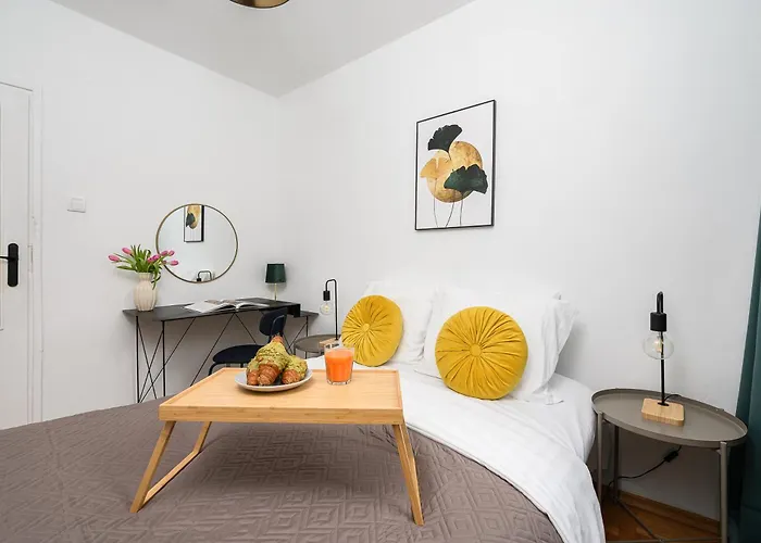 Lumina Cozy 3-room In