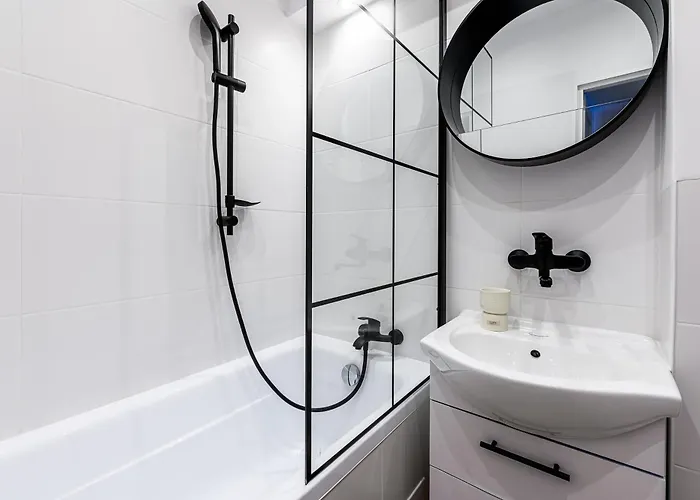 Lumina Cozy 3-room In