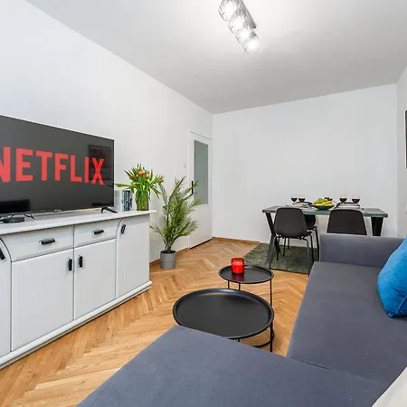 Lumina Cozy 3-room In * 华沙